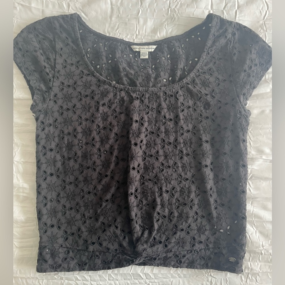 Gray American Eagle Eyelet Tie Front Crop Top Size M (Gently Used)